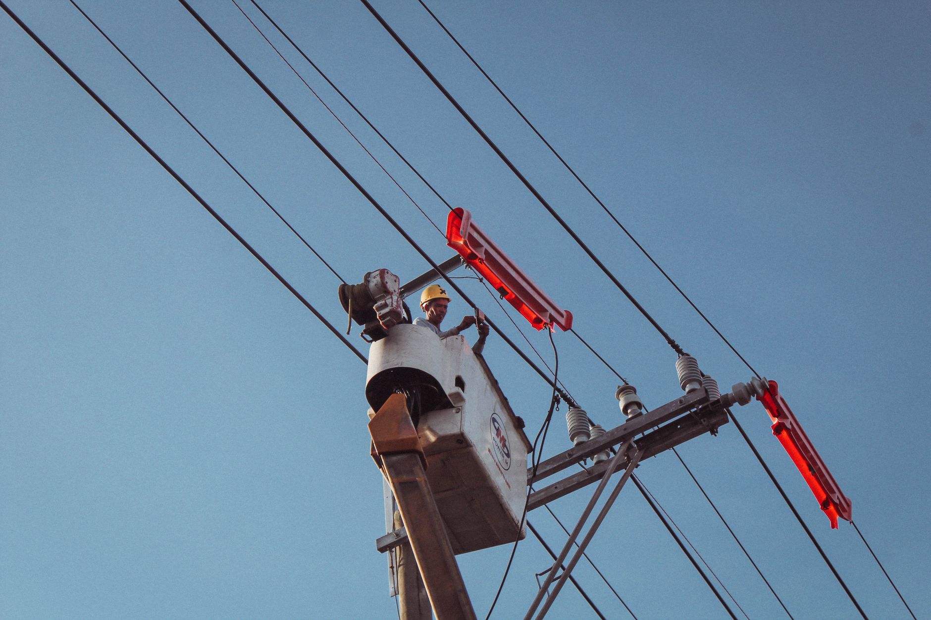 Courtier en énergie équipe à Courbevoie